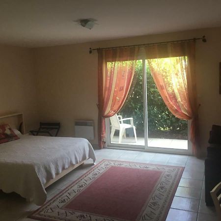 Chambres D'Hotes La Coloniale Varetz Εξωτερικό φωτογραφία