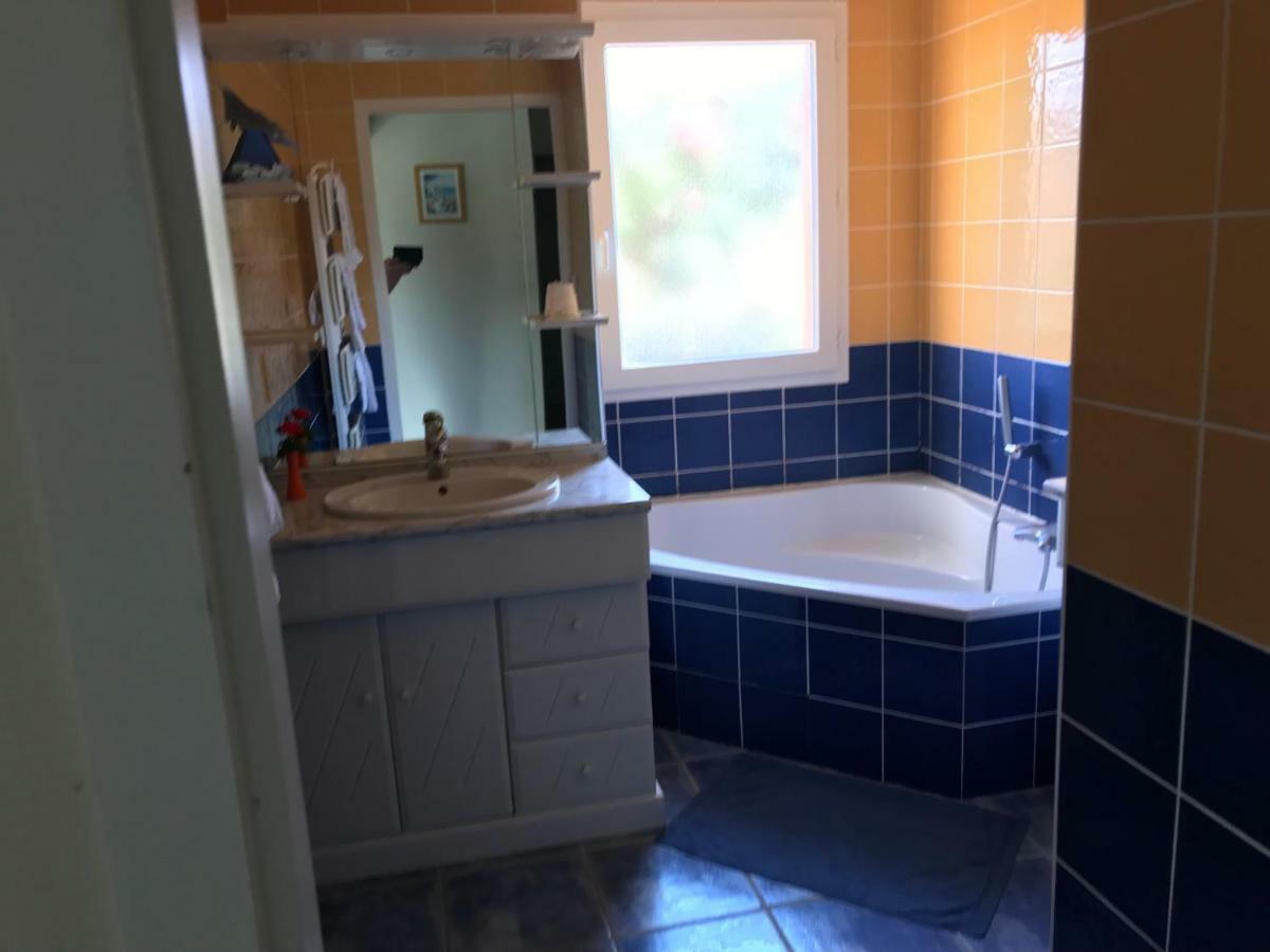 Chambres D'Hotes La Coloniale Varetz Εξωτερικό φωτογραφία