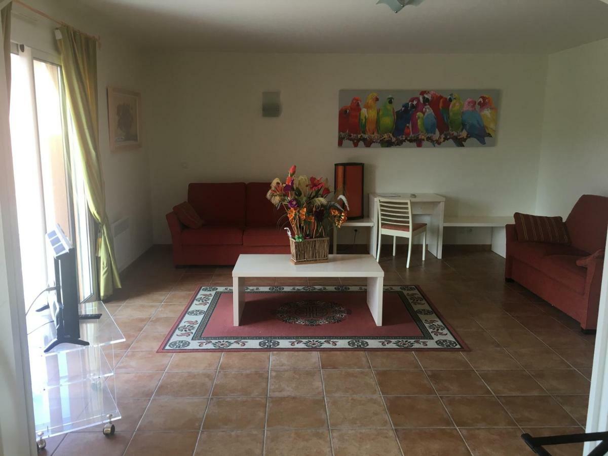 Chambres D'Hotes La Coloniale Varetz Εξωτερικό φωτογραφία