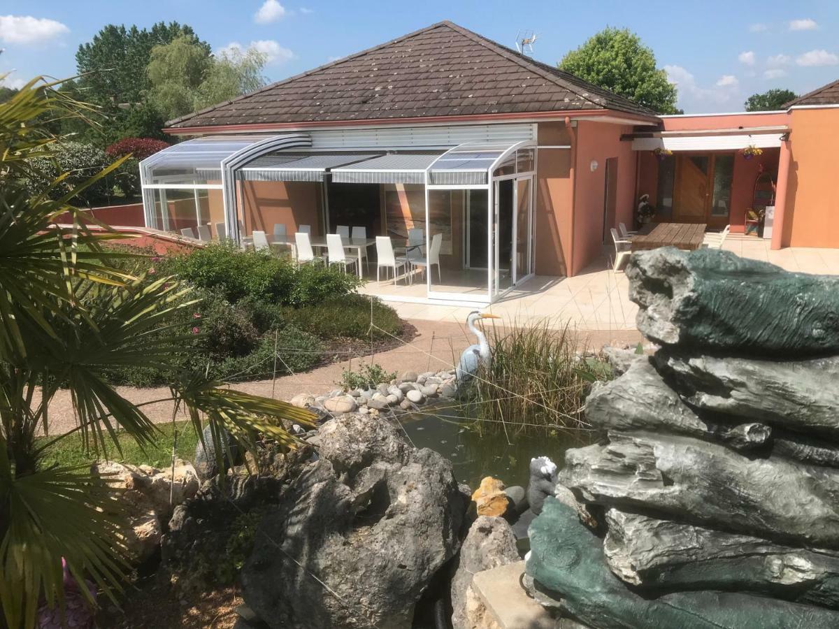Chambres D'Hotes La Coloniale Varetz Εξωτερικό φωτογραφία